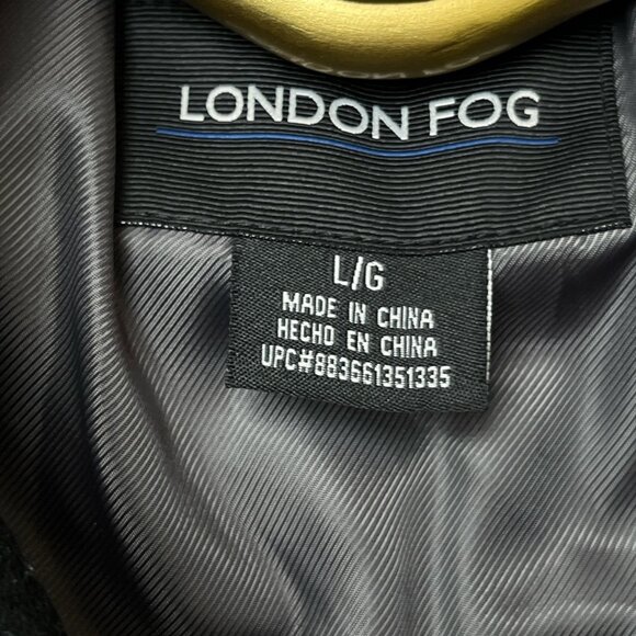 London Fog Vintage Style Mens Black Lined Coat With Button Closure Large - Picture 9 of 10